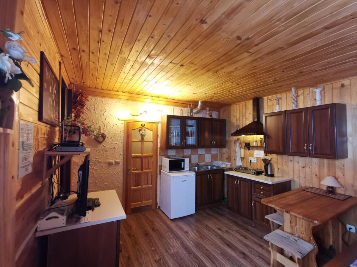 Guesthouse Eden Liptovský Mikuláš Exteriör bild