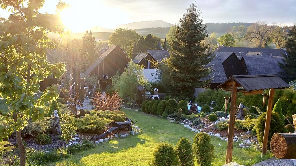 Guesthouse Eden Liptovský Mikuláš Exteriör bild